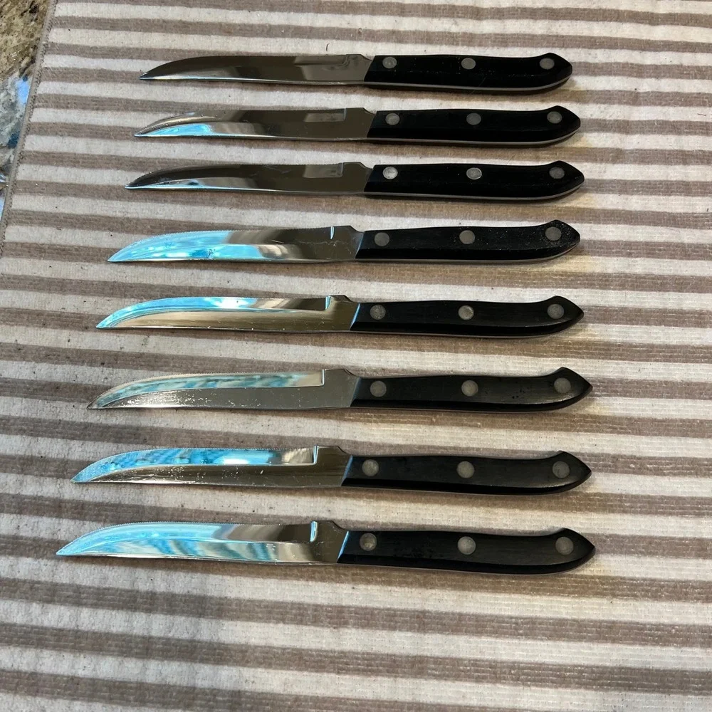 J.A. Henckels International 8 Piece Steak Knife Set 35195-100 Stainless Steel